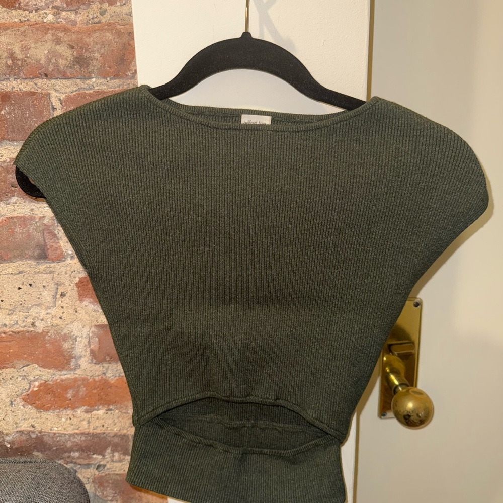 Wilfred Free Forest Green Ribbed Short Sleeve Sweater